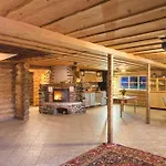 Tuisuliiva House *