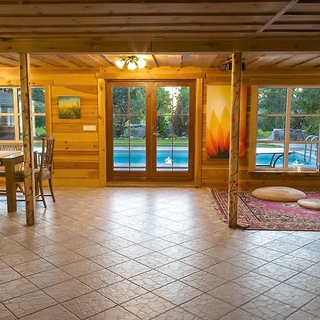 Hétvégi ház Tuisuliiva House